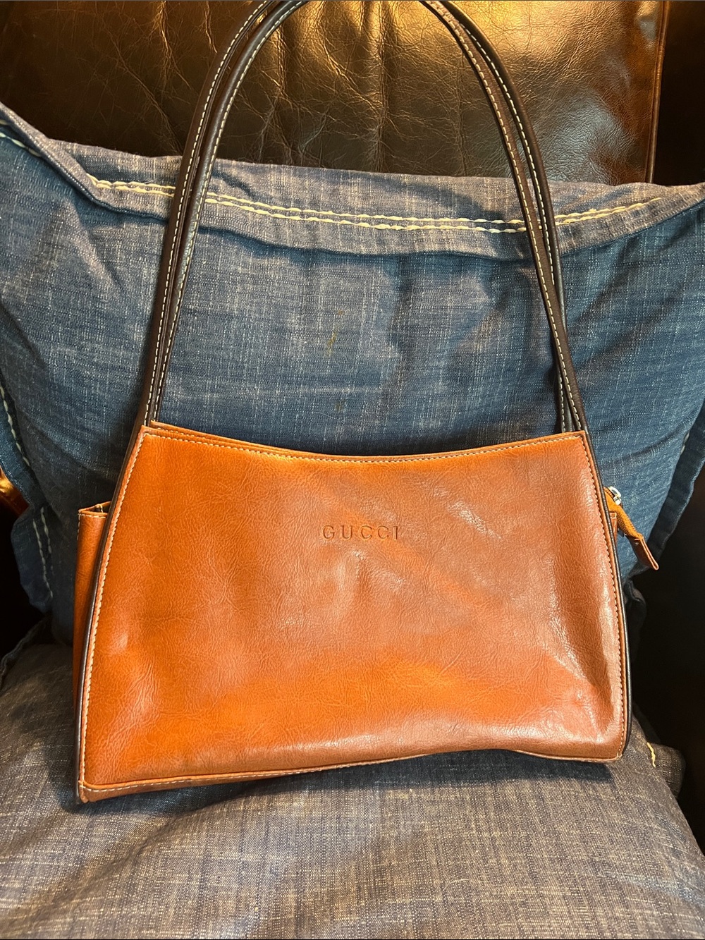 Fake Gucci bag
